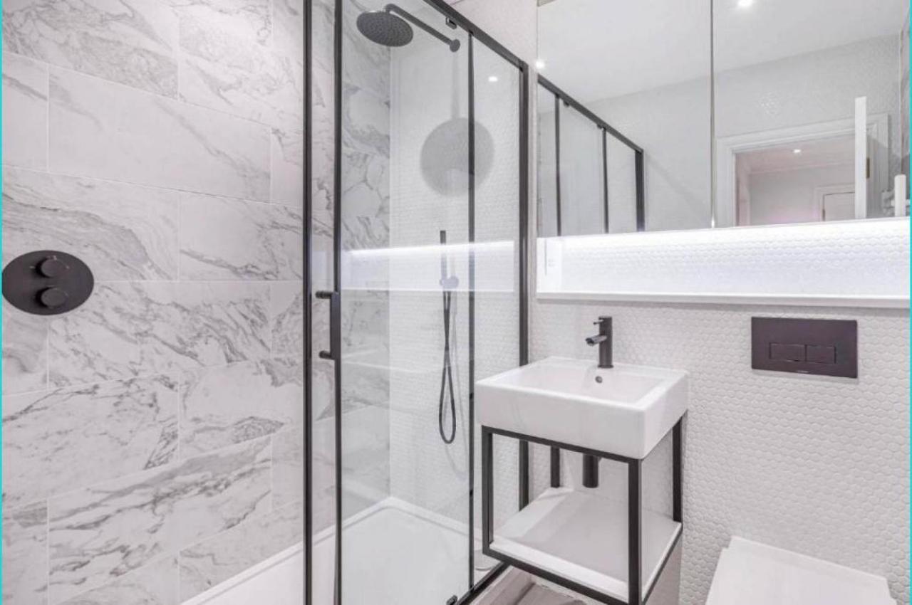 Royal Kensington - Premium 2 bed Apartment London Bagian luar foto