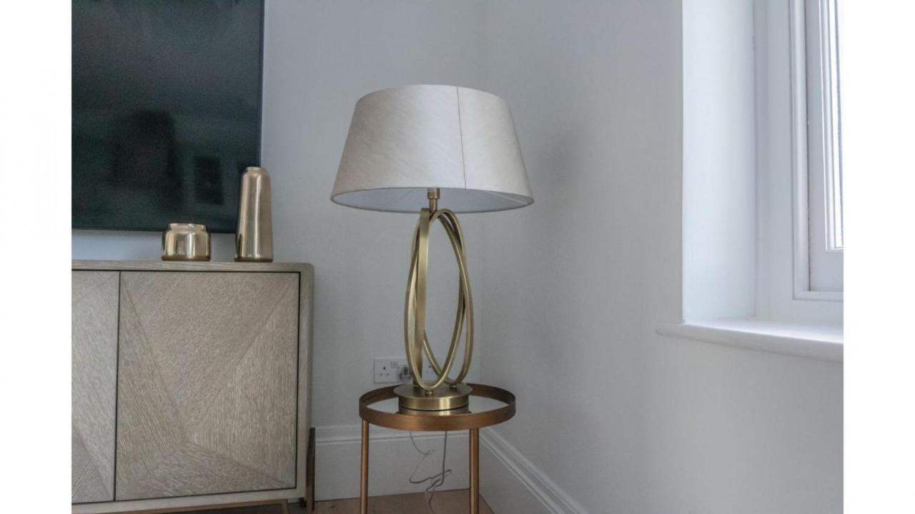 Royal Kensington - Premium 2 bed Apartment London Bagian luar foto